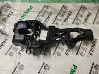 bontott AUDI Q7 Jobb első Külső Kilincsfészek