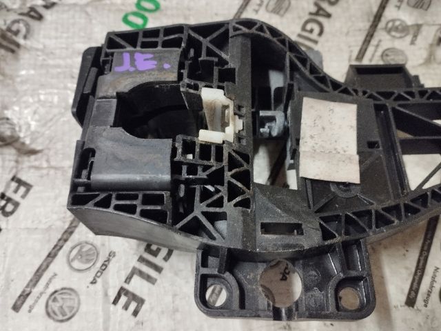 bontott AUDI Q7 Jobb első Külső Kilincsfészek