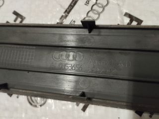 bontott AUDI Q7 Jobb első Küszöb Díszléc