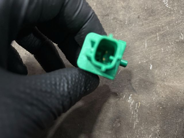 bontott AUDI Q7 Jobb első Oldal Ütközés Érzékelő