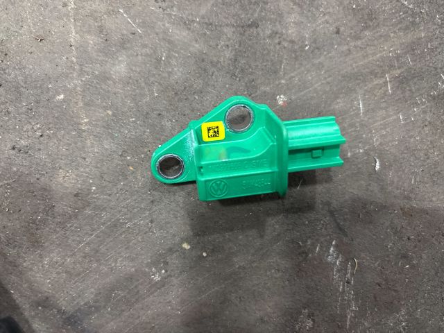 bontott AUDI Q7 Jobb első Oldal Ütközés Érzékelő