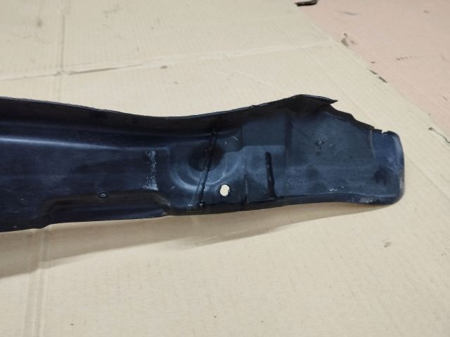 bontott AUDI Q7 Jobb első Sárvédő Zajszigetelés