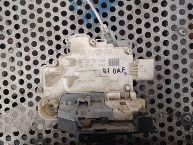 bontott AUDI Q7 Jobb első Zsanér