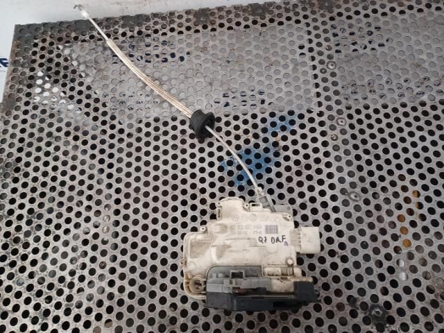 bontott AUDI Q7 Jobb első Zsanér