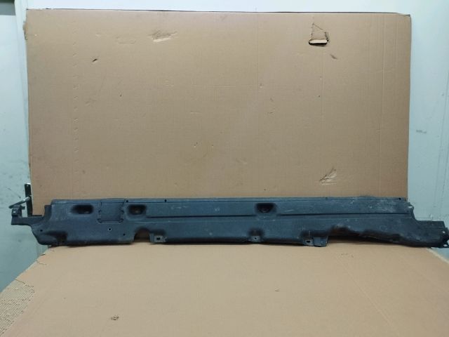 bontott AUDI Q7 Jobb Fenéklemez