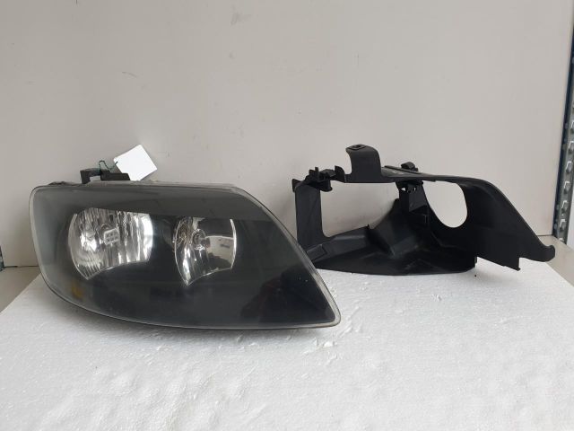 bontott AUDI Q7 Jobb Fényszóró