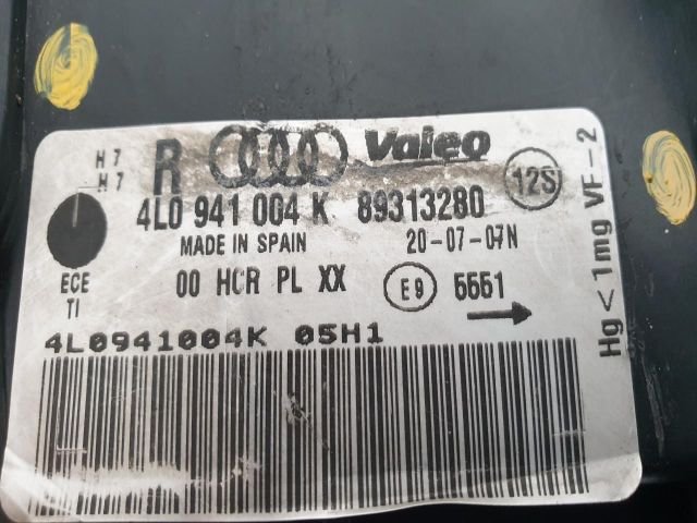 bontott AUDI Q7 Jobb Fényszóró