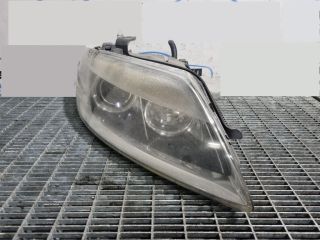 bontott AUDI Q7 Jobb Fényszóró