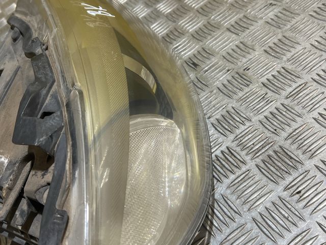 bontott AUDI Q7 Jobb Fényszóró