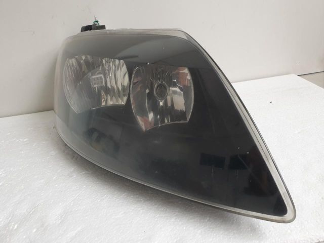 bontott AUDI Q7 Jobb Fényszóró