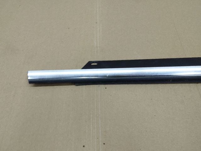 bontott AUDI Q7 Jobb hátsó Ablak Díszléc