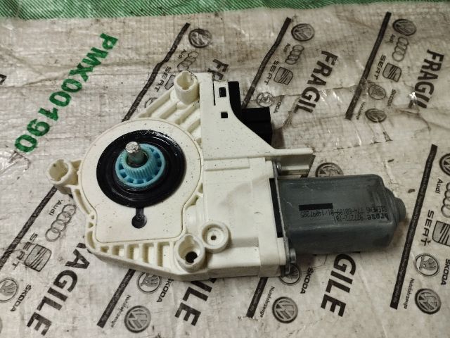 bontott AUDI Q7 Jobb hátsó Ablakemelő Motor