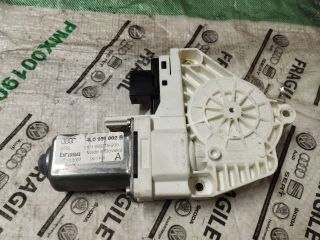 bontott AUDI Q7 Jobb hátsó Ablakemelő Motor