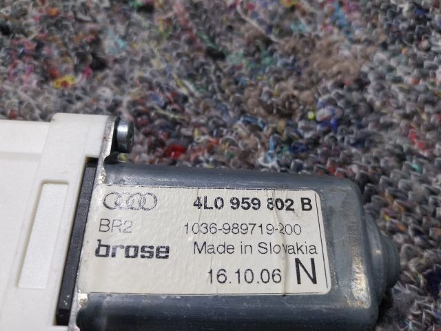 bontott AUDI Q7 Jobb hátsó Ablakemelő Motor