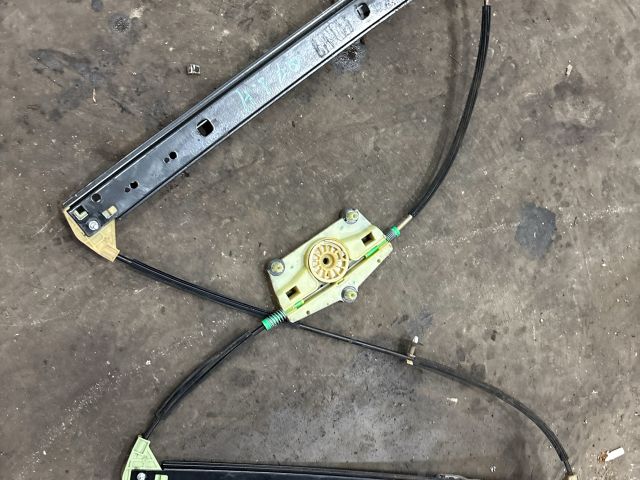 bontott AUDI Q7 Jobb hátsó Ablakemelő Szerkezet (Elektromos)