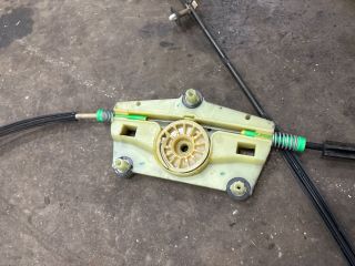 bontott AUDI Q7 Jobb hátsó Ablakemelő Szerkezet (Elektromos)