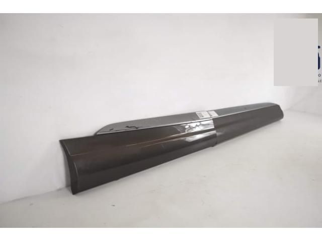 bontott AUDI Q7 Jobb hátsó Ajtó Díszléc