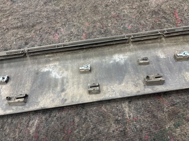 bontott AUDI Q7 Jobb hátsó Ajtó Díszléc