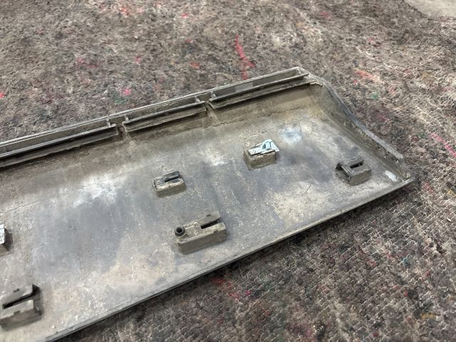 bontott AUDI Q7 Jobb hátsó Ajtó Díszléc