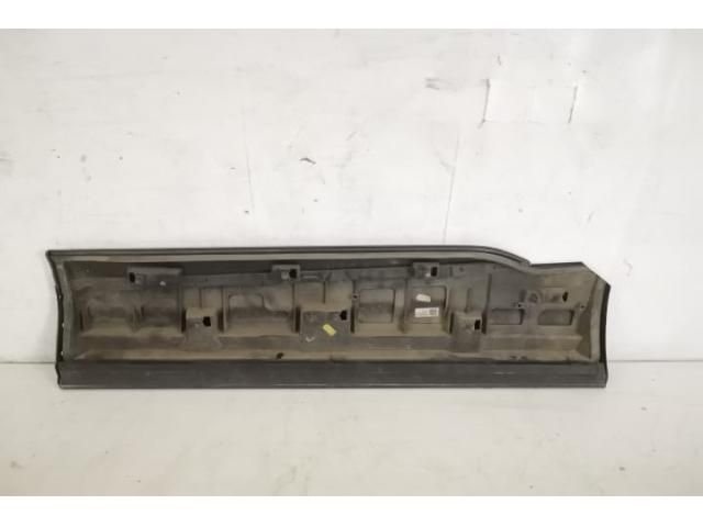 bontott AUDI Q7 Jobb hátsó Ajtó Díszléc