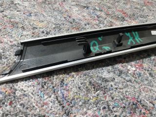 bontott AUDI Q7 Jobb hátsó Ajtó Kárpit Díszléc