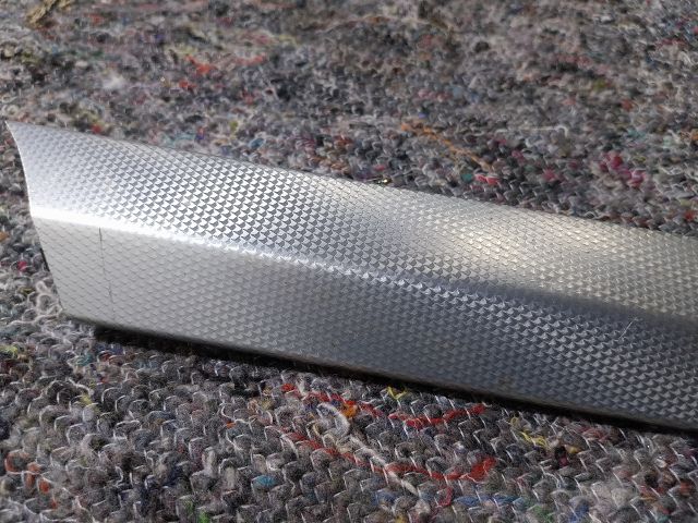 bontott AUDI Q7 Jobb hátsó Ajtó Kárpit Díszléc