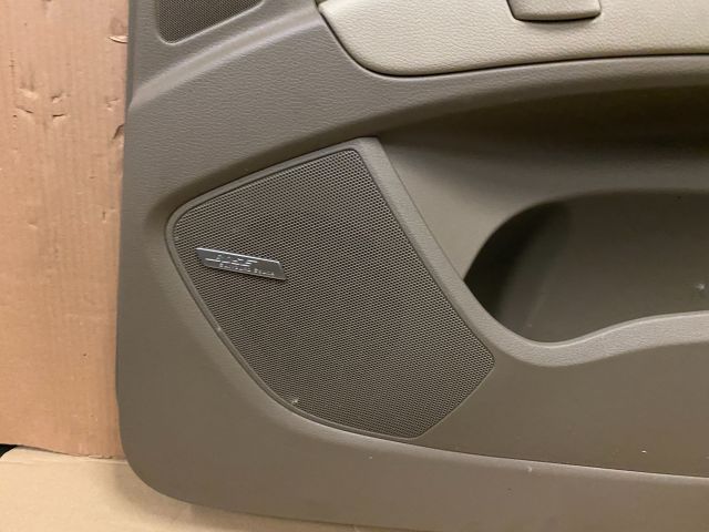 bontott AUDI Q7 Jobb hátsó Ajtó Kárpit