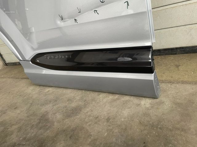 bontott AUDI Q7 Jobb hátsó Ajtó (Üres lemez)