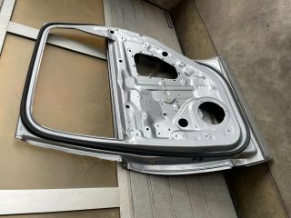 bontott AUDI Q7 Jobb hátsó Ajtó (Üres lemez)