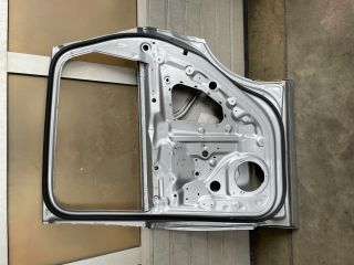 bontott AUDI Q7 Jobb hátsó Ajtó (Üres lemez)