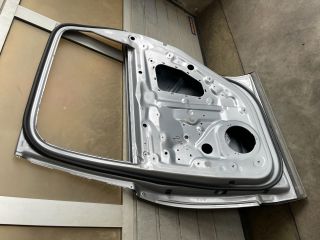 bontott AUDI Q7 Jobb hátsó Ajtó (Üres lemez)