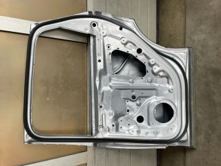 bontott AUDI Q7 Jobb hátsó Ajtó (Üres lemez)