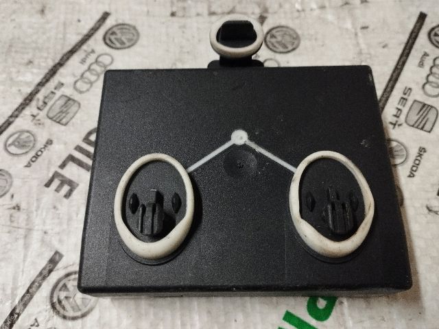 bontott AUDI Q7 Jobb hátsó Ajtó Vezérlőegység