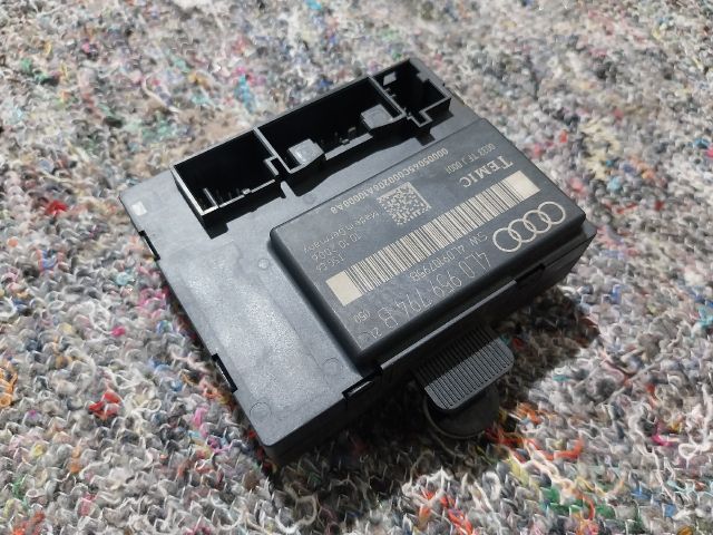 bontott AUDI Q7 Jobb hátsó Ajtó Vezérlőegység