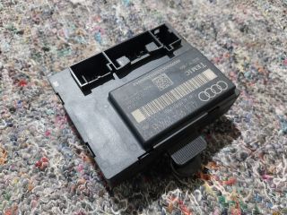 bontott AUDI Q7 Jobb hátsó Ajtó Vezérlőegység