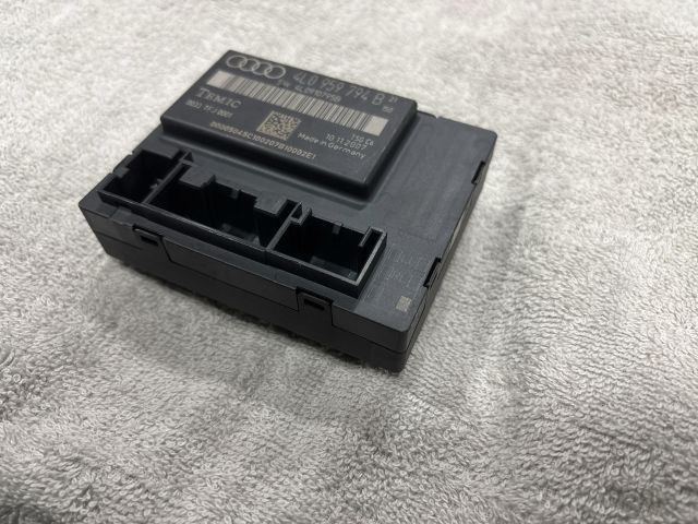 bontott AUDI Q7 Jobb hátsó Ajtó Vezérlőegység