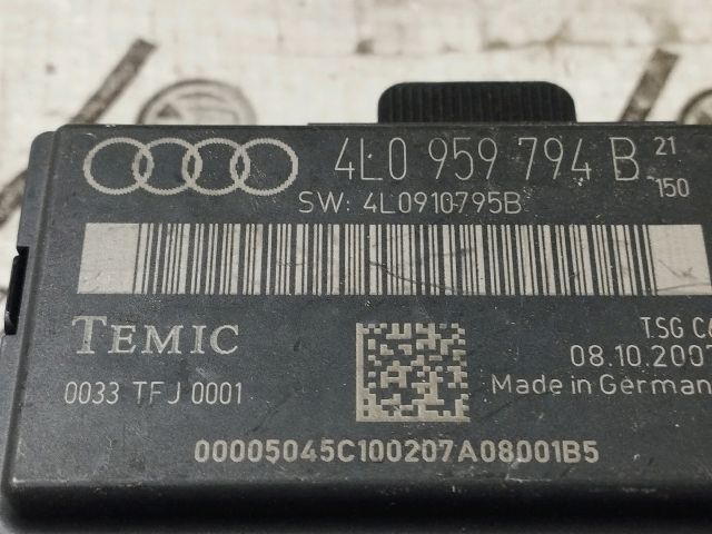 bontott AUDI Q7 Jobb hátsó Ajtó Vezérlőegység