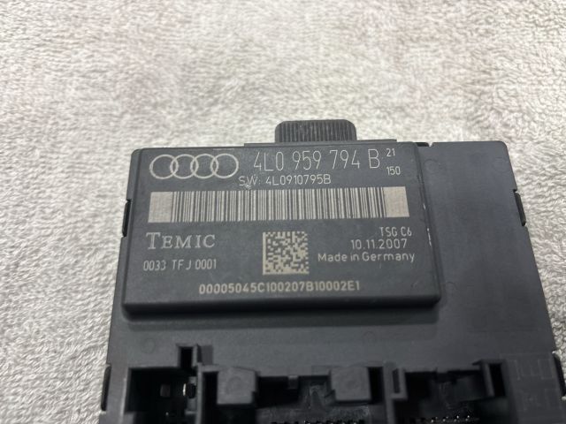 bontott AUDI Q7 Jobb hátsó Ajtó Vezérlőegység