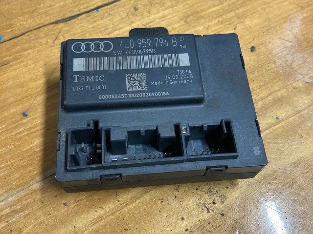 bontott AUDI Q7 Jobb hátsó Ajtó Vezérlőegység