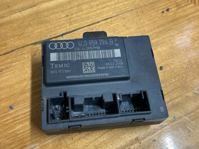 bontott AUDI Q7 Jobb hátsó Ajtó Vezérlőegység