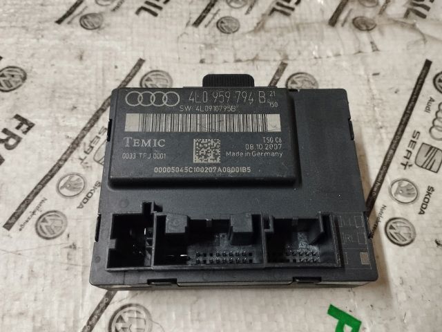 bontott AUDI Q7 Jobb hátsó Ajtó Vezérlőegység