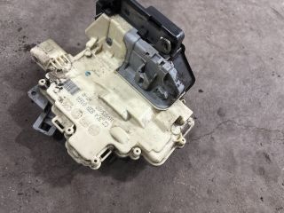 bontott AUDI Q7 Jobb hátsó Ajtózár