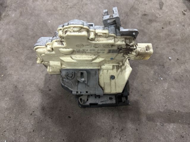 bontott AUDI Q7 Jobb hátsó Ajtózár