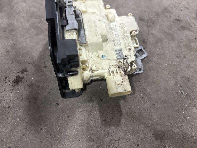 bontott AUDI Q7 Jobb hátsó Ajtózár