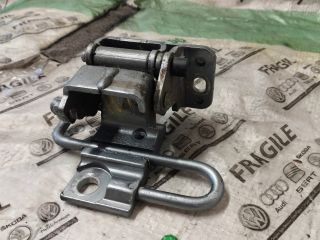 bontott AUDI Q7 Jobb hátsó Alsó Zsanér