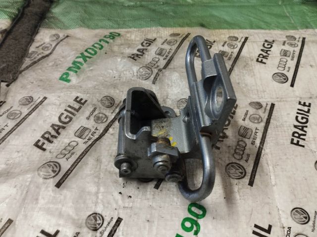 bontott AUDI Q7 Jobb hátsó Alsó Zsanér