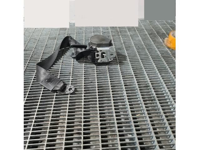 bontott AUDI Q7 Jobb hátsó Biztonsági Öv