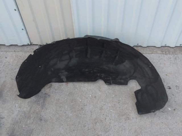 bontott AUDI Q7 Jobb hátsó Dobbetét (Kerékjárati, Műanyag)