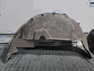 bontott AUDI Q7 Jobb hátsó Dobbetét (Kerékjárati, Műanyag)