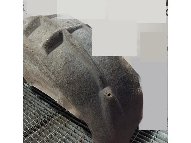 bontott AUDI Q7 Jobb hátsó Dobbetét (Kerékjárati, Műanyag)